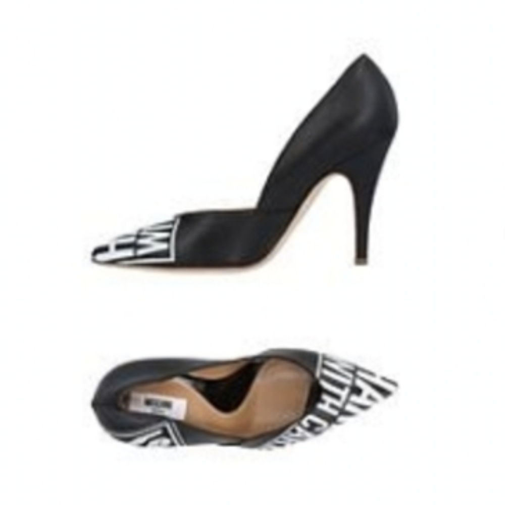 MOSCHINO - Black Pumps mock UPS